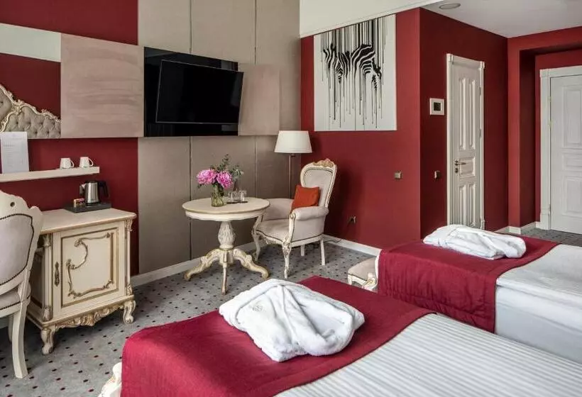 اتاق سوپریور با چشمانداز شهر, Grand Hotel Lviv Casino & Spa