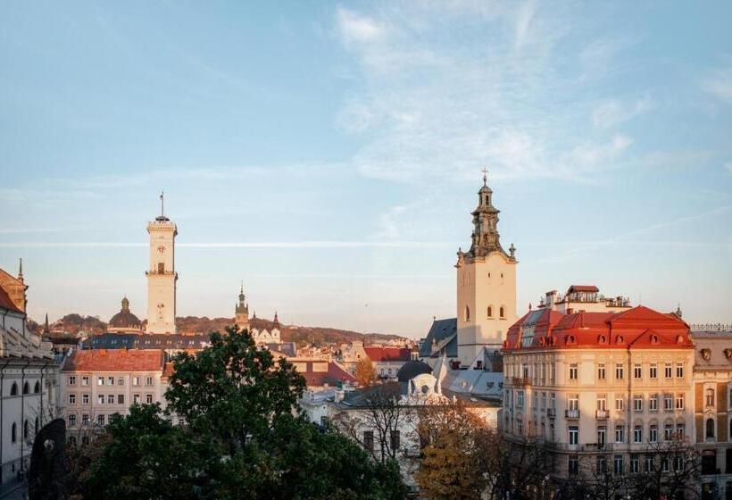 غرفة سوبيريور مطلة على المدينة, Grand Hotel Lviv Casino & Spa