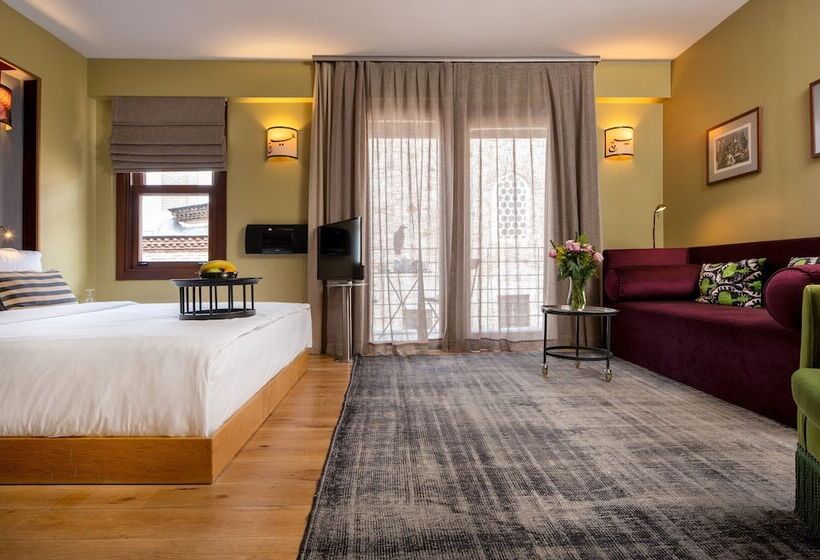 اتاق لوکس, Ibrahim Pasha