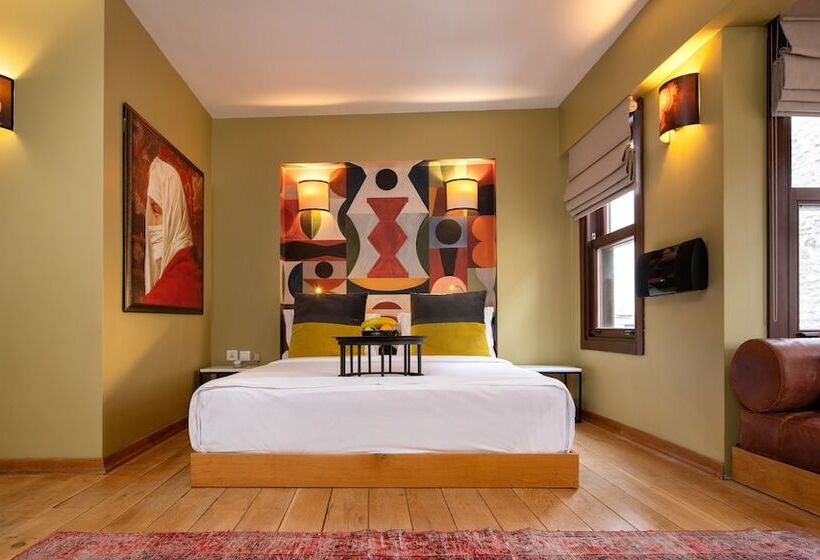 اتاق لوکس, Ibrahim Pasha