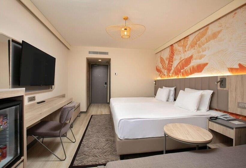 غرفة قياسية مطلّة علي البحر, Megasaray Resort Side