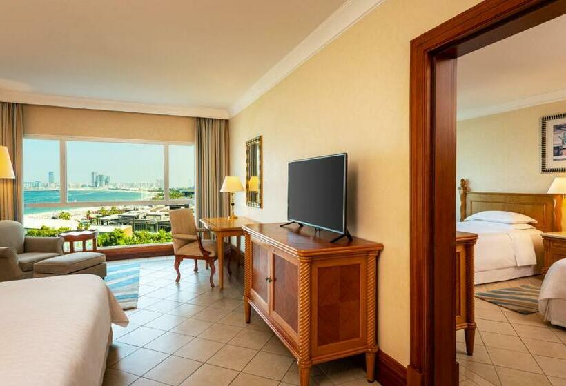 اتاق خانوادگی تودرتو, Sheraton Jumeirah Beach Resort