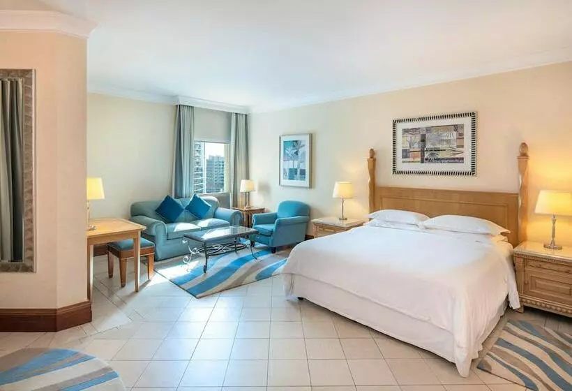 سوئیت جونیور با چشم‌انداز, Sheraton Jumeirah Beach Resort