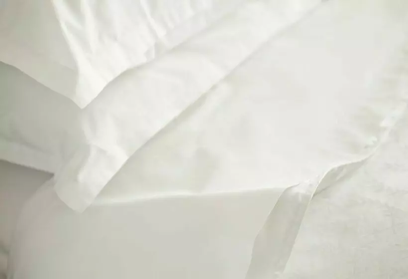 اتاق لوکس با چشم‌انداز دریا, Sheraton Jumeirah Beach Resort