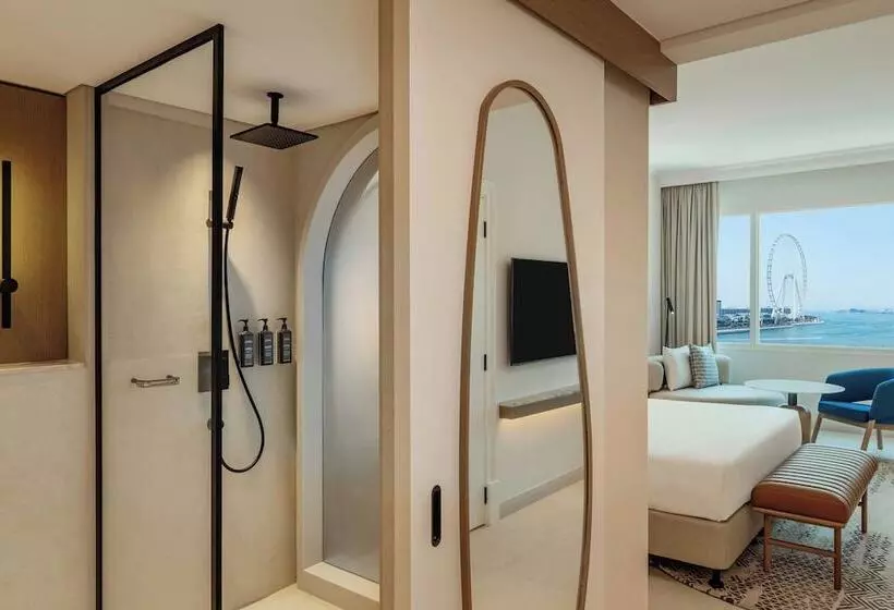 اتاق لوکس با چشم‌انداز دریا, Sheraton Jumeirah Beach Resort