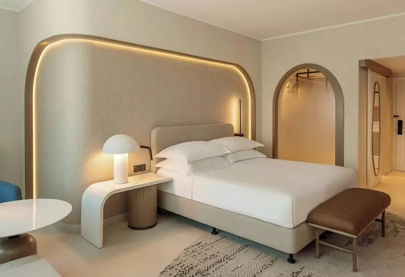 اتاق کلوب با چشم‌انداز, Sheraton Jumeirah Beach Resort