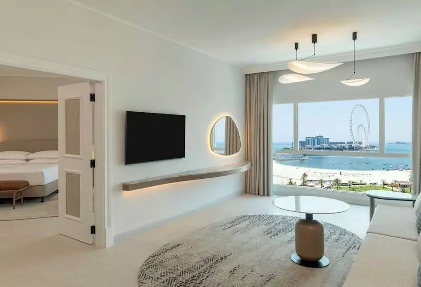 سوئیت پریمیوم با چشمانداز دریا, Sheraton Jumeirah Beach Resort