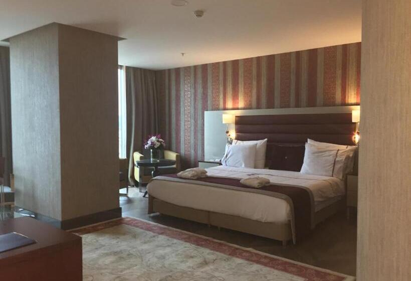 سوییت, Taksim Gonen