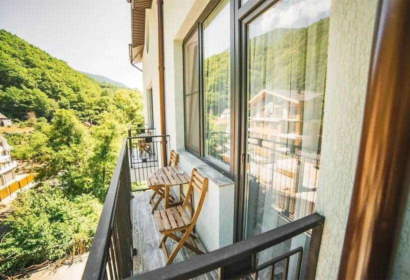 اتاق استاندارد با چشم‌انداز پارک, Hills Polyana Hotel & Spa