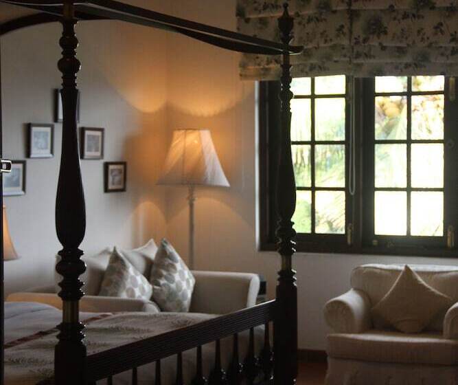 Deluxe Suite, Coffee Bungalow Kandy
