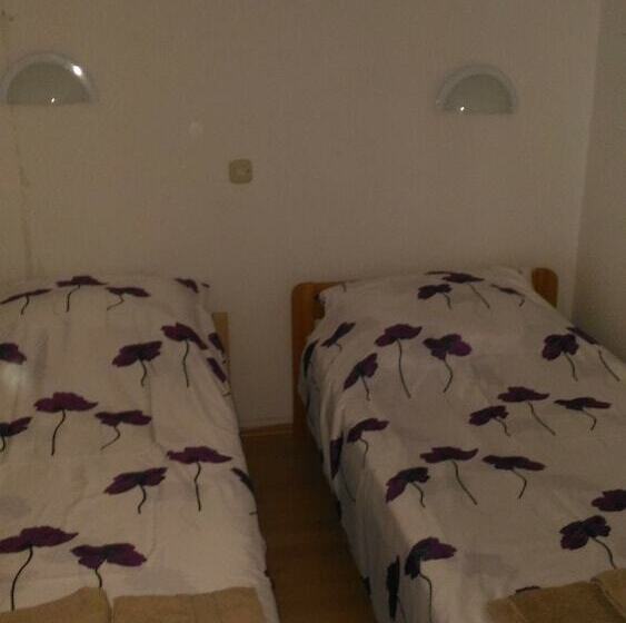 스탠다드 룸 공동 욕실, Guest House Accommodation Rupine