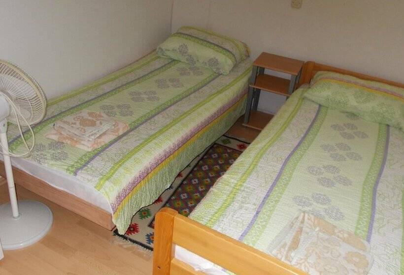 غرفة قياسية حمام مشترك, Guest House Accommodation Rupine