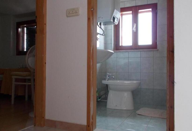 غرفة قياسية حمام مشترك, Guest House Accommodation Rupine