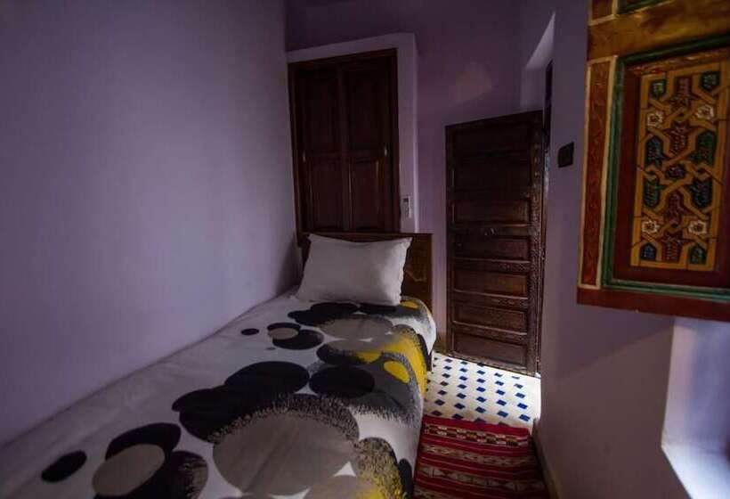 标准单人间, Dar El Mathaf