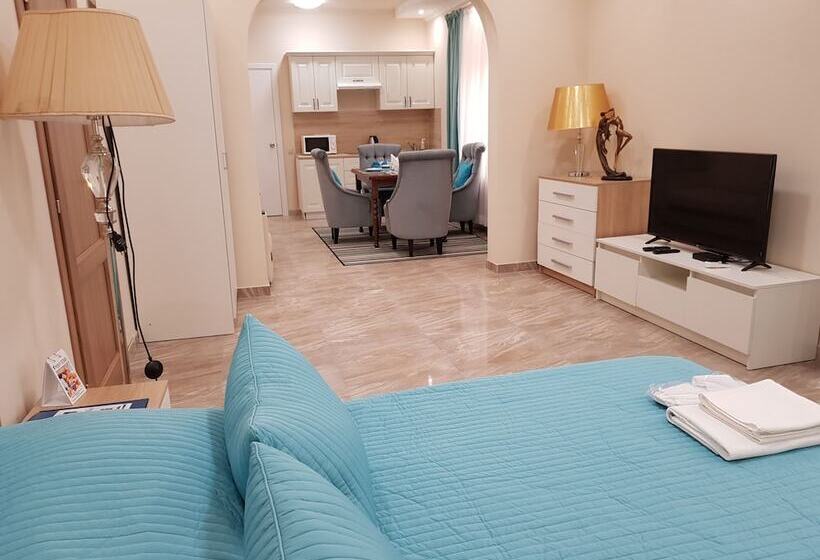 آپارتمان 1 خوابه, Plutus