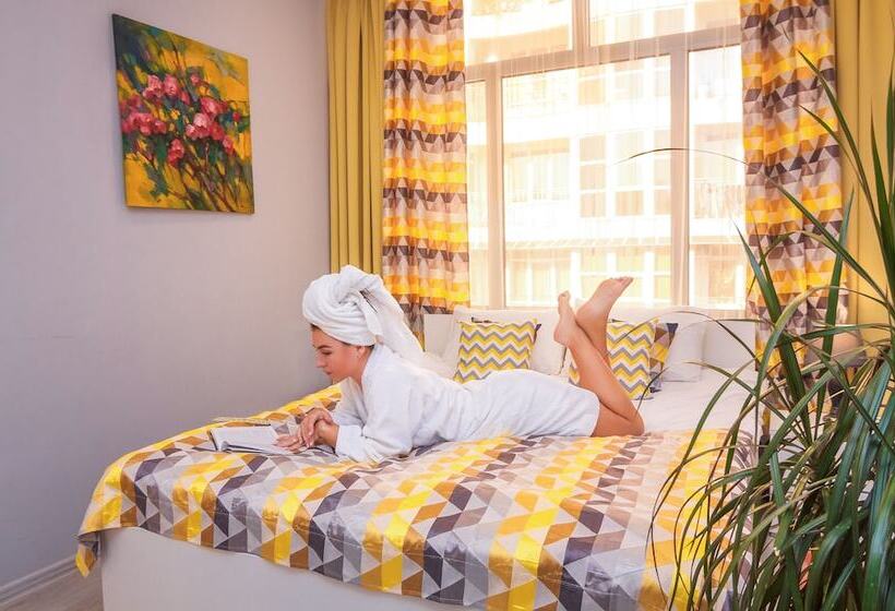 اتاق استاندارد, Plutus