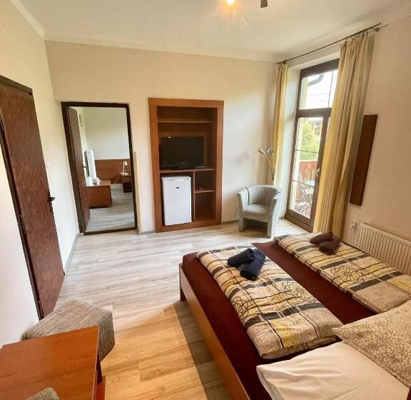 غرفة عائلية, Reitmayer