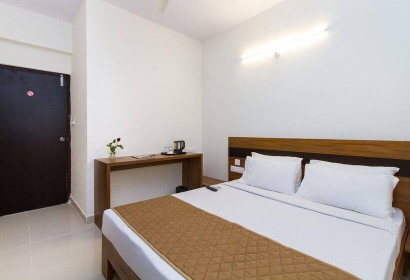 Quarto Deluxe, Sanctum Suites Whitefield Bangalore