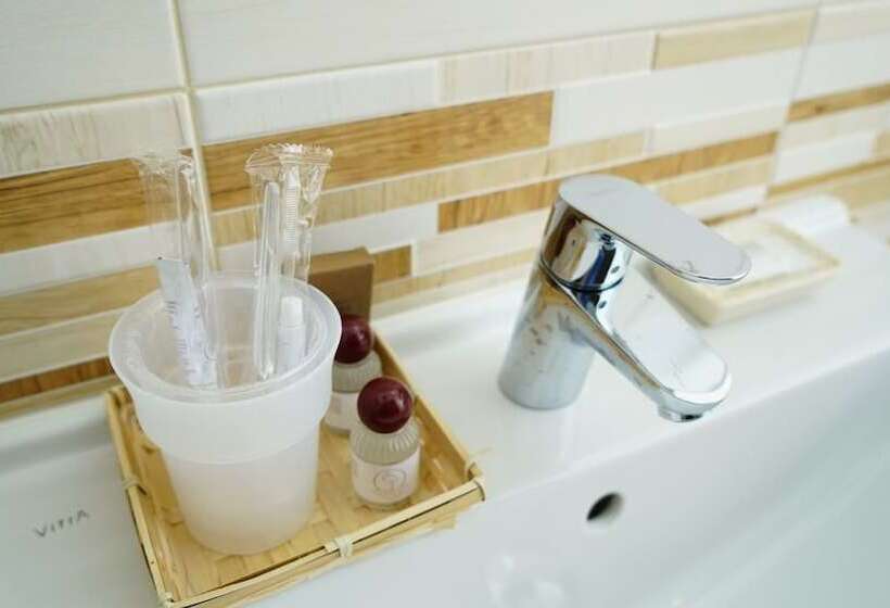 标准单人间, B&b President's Home