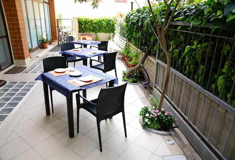 标准单人间, B&b President's Home