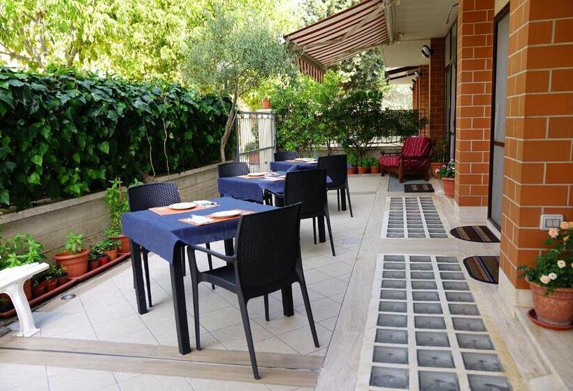 标准单人间, B&b President's Home