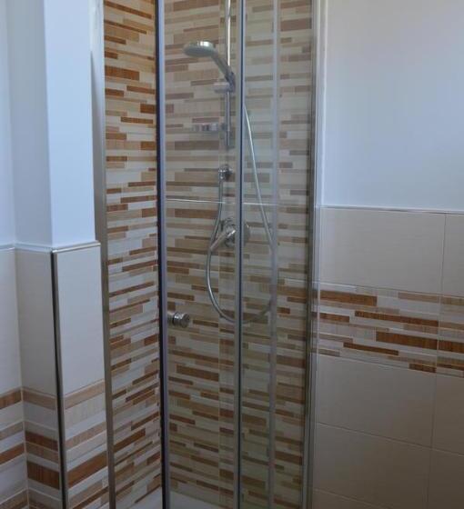 标准单人间, B&b President's Home