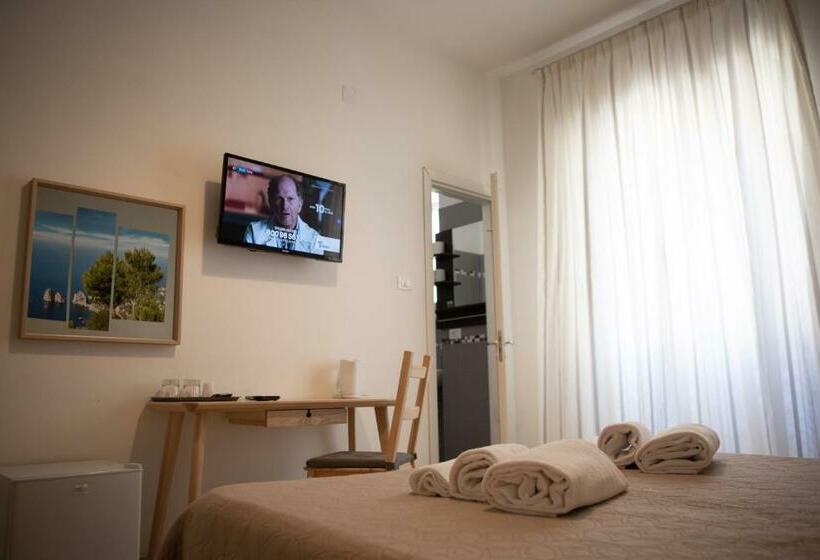 اتاق استاندارد, B&b Salerno Center