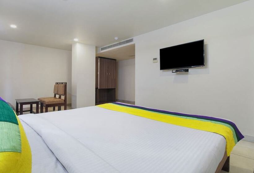 デラックスルーム, Itsy Hotels N Square