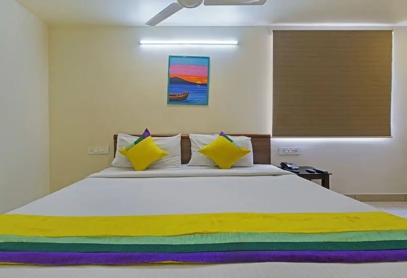 デラックスルーム, Itsy Hotels N Square