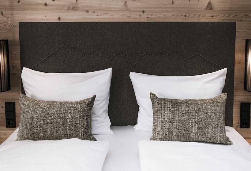 Номер Стандарт Двуспальная Кровать, Tirol Lodge