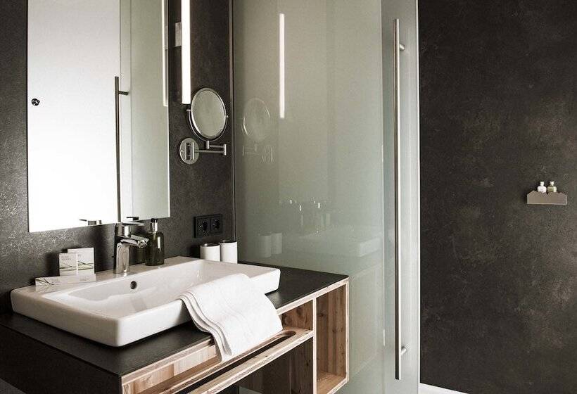 חדר סטנדרט מיטה זוגית, Tirol Lodge