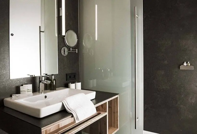 اتاق استاندارد با تخت دوبل, Tirol Lodge