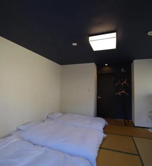 اتاق استاندارد چهار تخته, Cinnamon Guest House Dogo   Hostel
