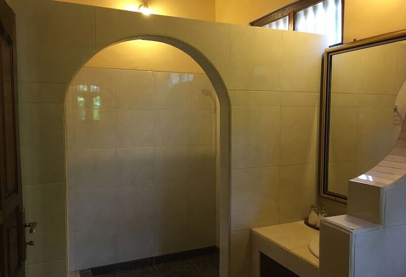 Quarto Estandar, Cafe Wayan Cottages Senggigi
