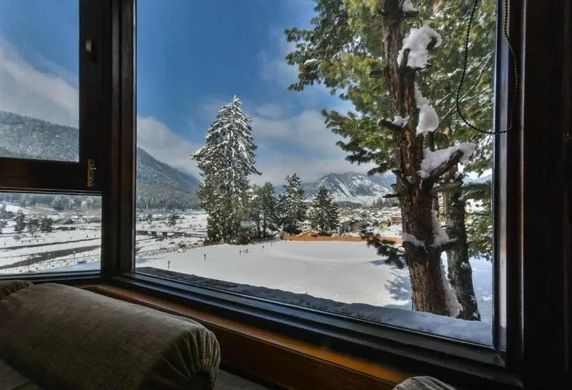 キングサイズベッドのスイートルーム, Royal Hillton Pahalgam
