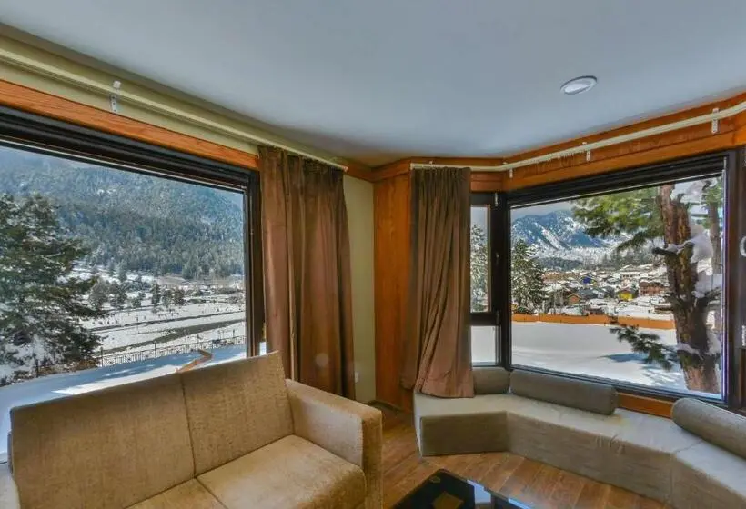キングサイズベッドのスイートルーム, Royal Hillton Pahalgam