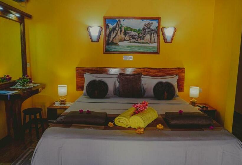 اتاق استاندارد, Anse Kerlan Beach Chalets