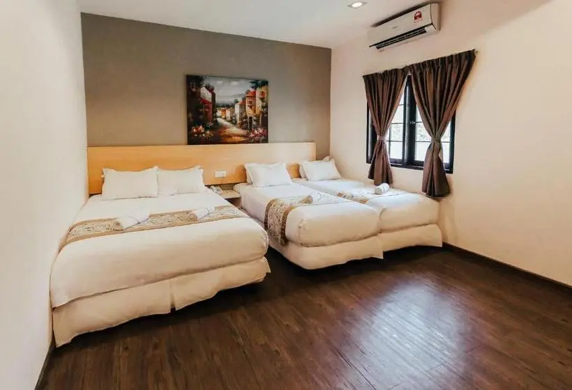 اتاق خانوادگی, Kertih Damansara Inn