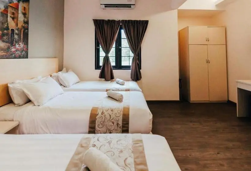 اتاق خانوادگی, Kertih Damansara Inn