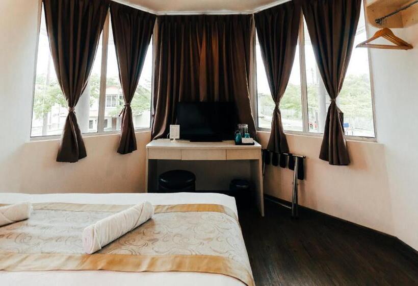 اتاق لوکس با تخت بزرگ, Kertih Damansara Inn