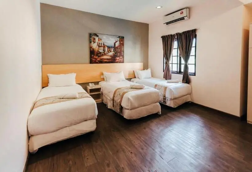 اتاق لوکس سه تخته, Kertih Damansara Inn