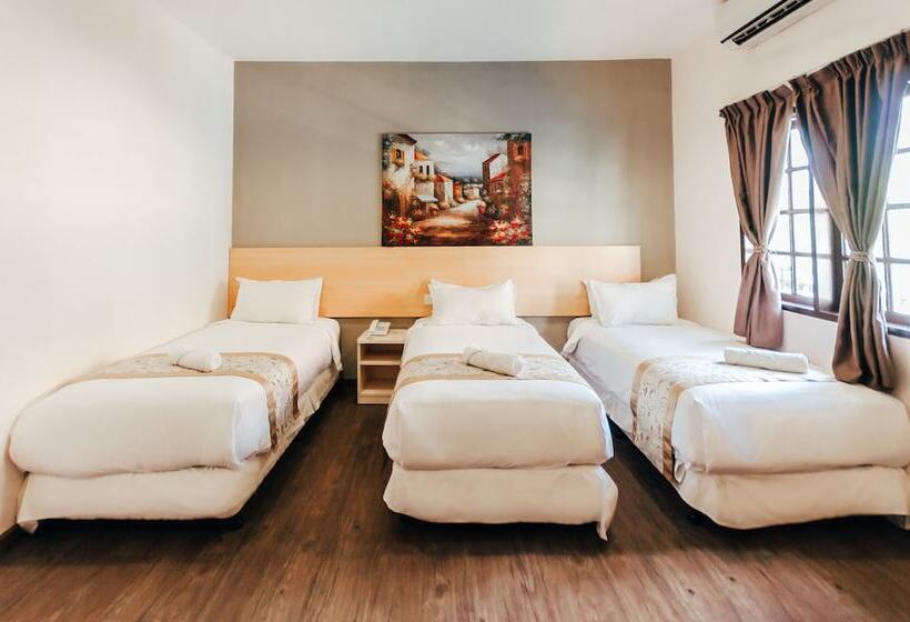 غرفة ديلوكس ثلاثية, Kertih Damansara Inn