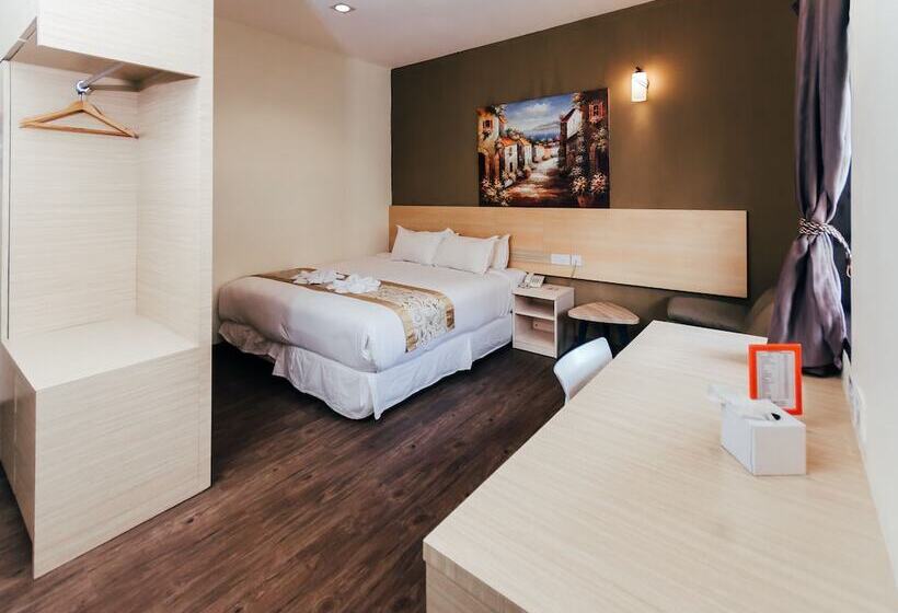 سوییت اجرایی, Kertih Damansara Inn