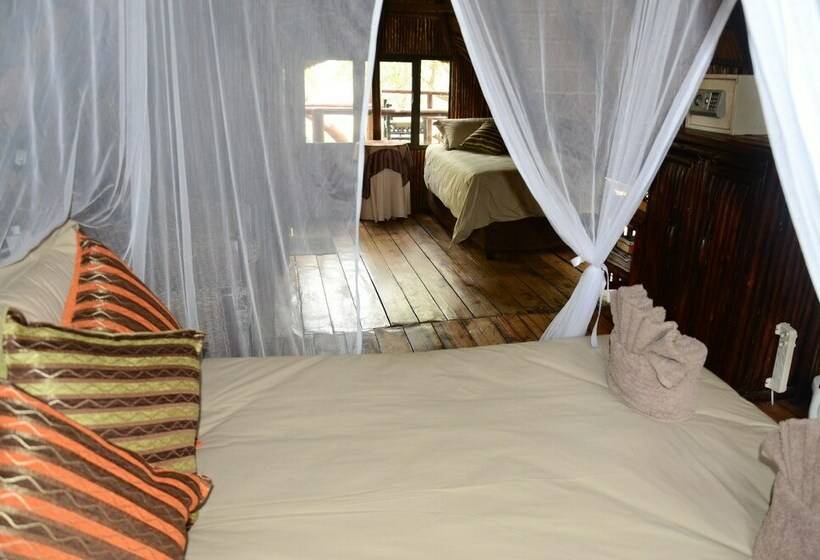 منزل غرفة نوم واحدة, Pezulu Tree House Lodge