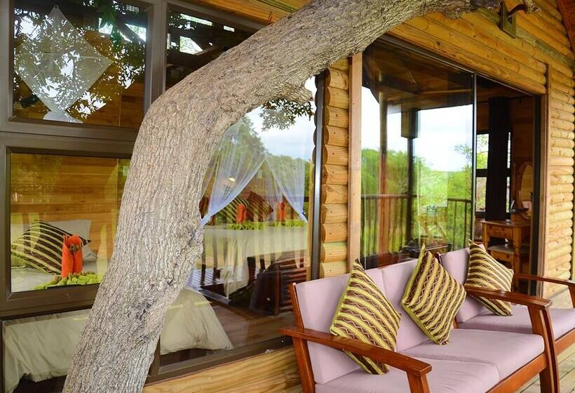 منزل غرفة نوم واحدة, Pezulu Tree House Lodge