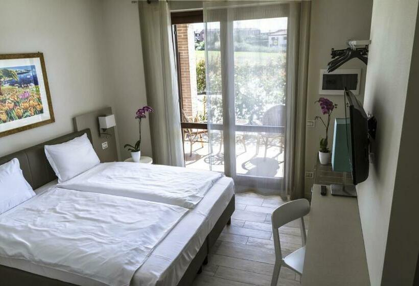 Superior Room with Terrace, Relais Agli Olivi