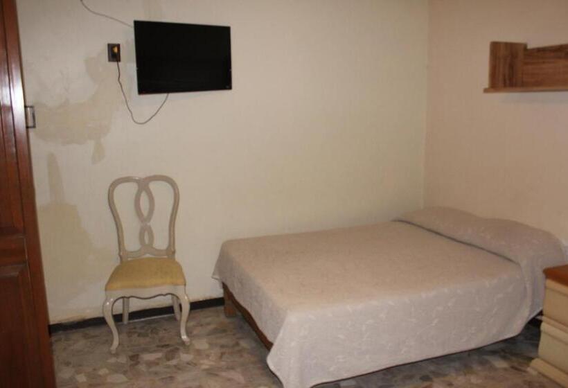 اتاق استاندارد چهار تخته, San Antonio Guanajuato