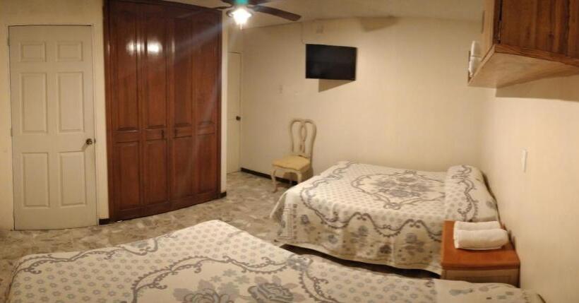 اتاق استاندارد چهار تخته, San Antonio Guanajuato