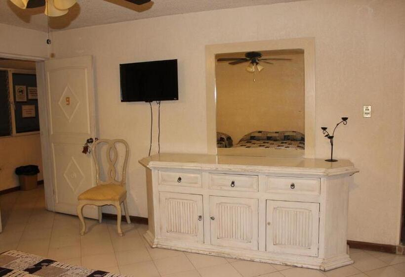 اتاق خانوادگی, San Antonio Guanajuato