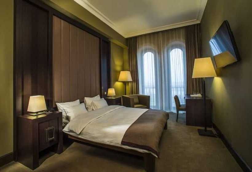 コンフォートルーム, Soho Grand